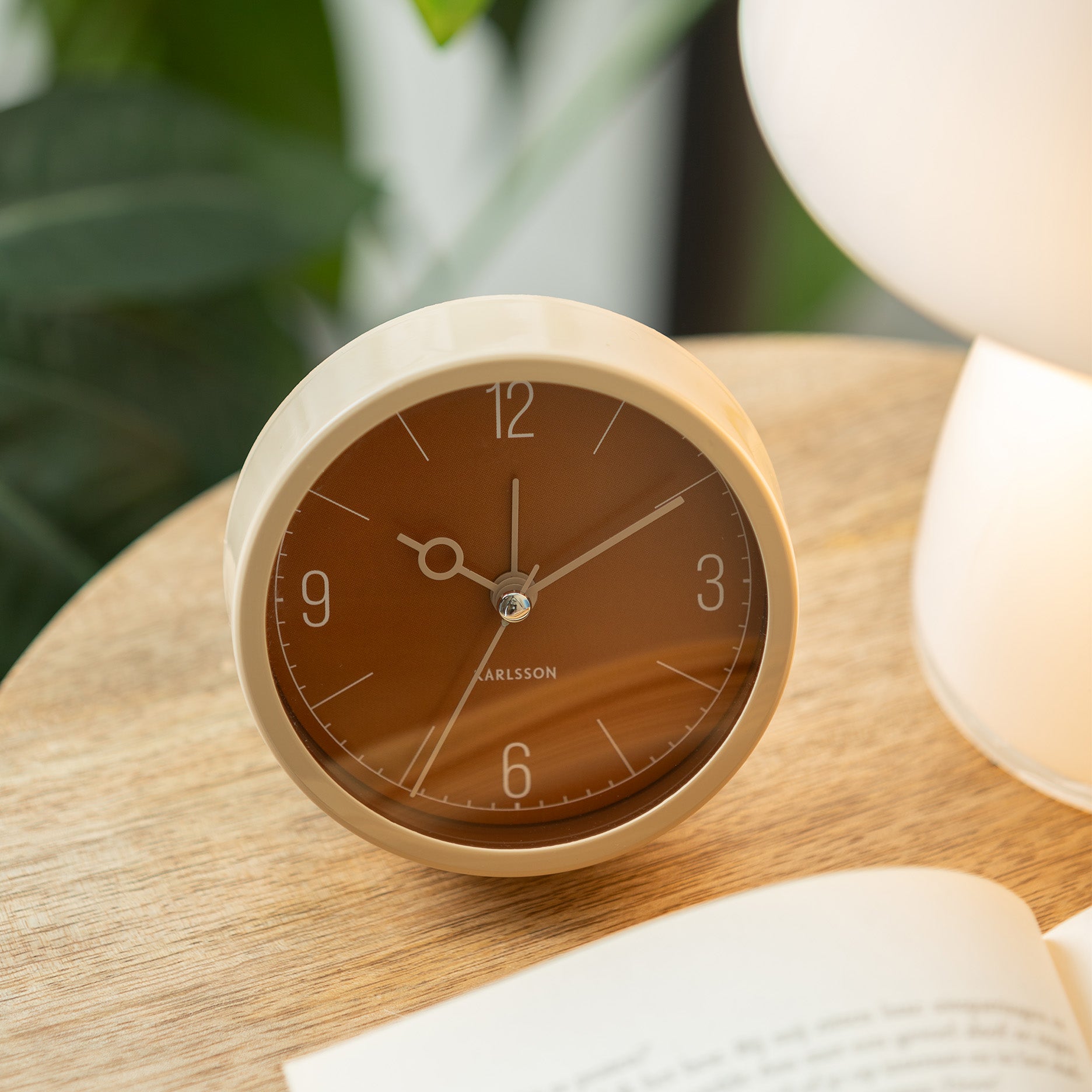 Monocle vækkeur brun